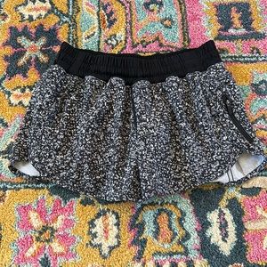 Black and white Lululemon shorts